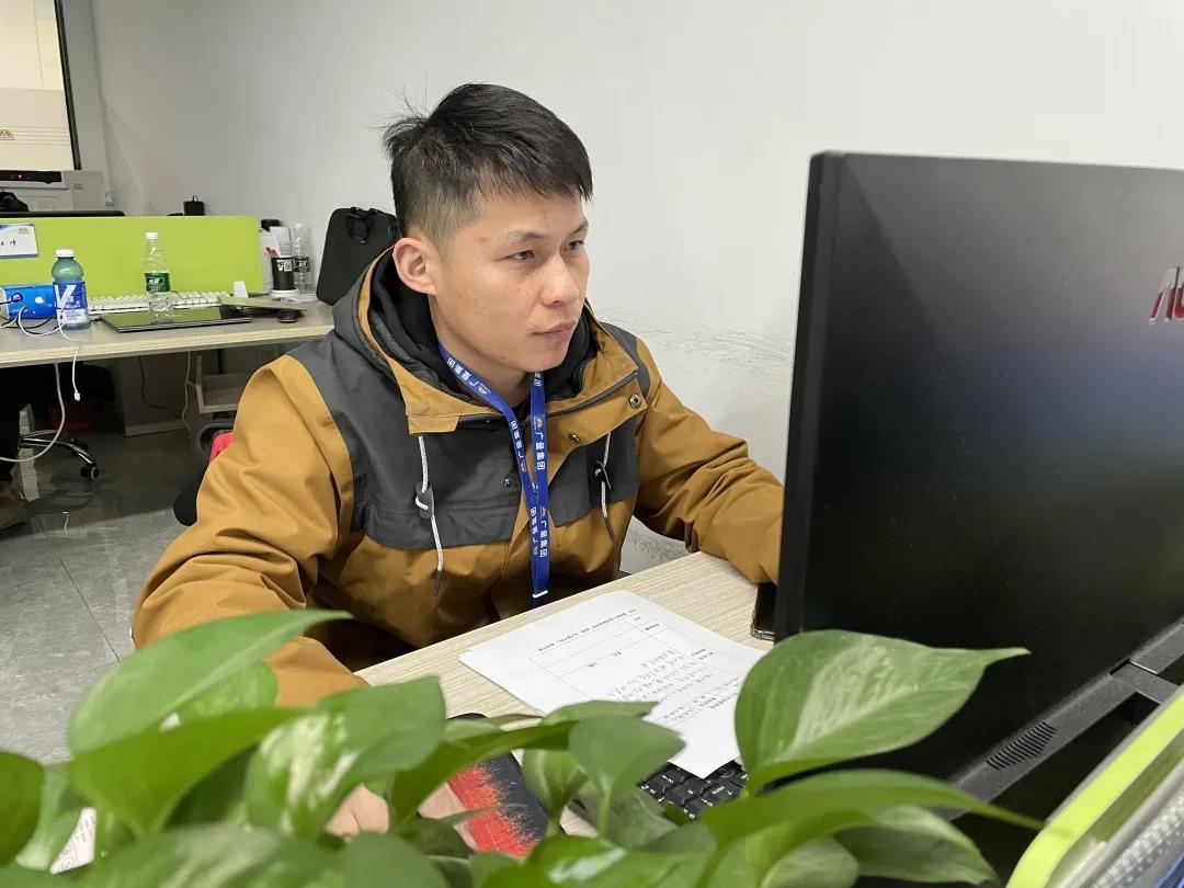 喜讯丨优德88测绘公司熊慈斌喜提“广东省手艺能手”声誉称呼！