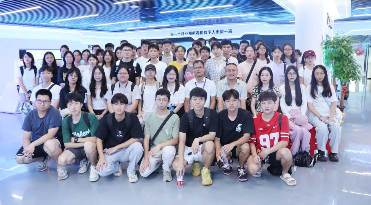 探索未来科技，，共筑智慧桥梁