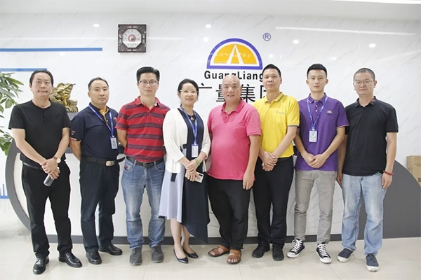 东莞市餐饮协会向导一行莅临优德88集团调研指导